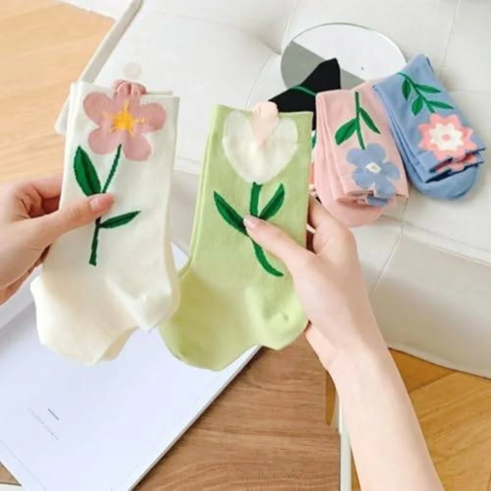 5 Pair Floral Embroidered Crew‎ Socks Set Pastel Cottagecore Flower Tulip Socks